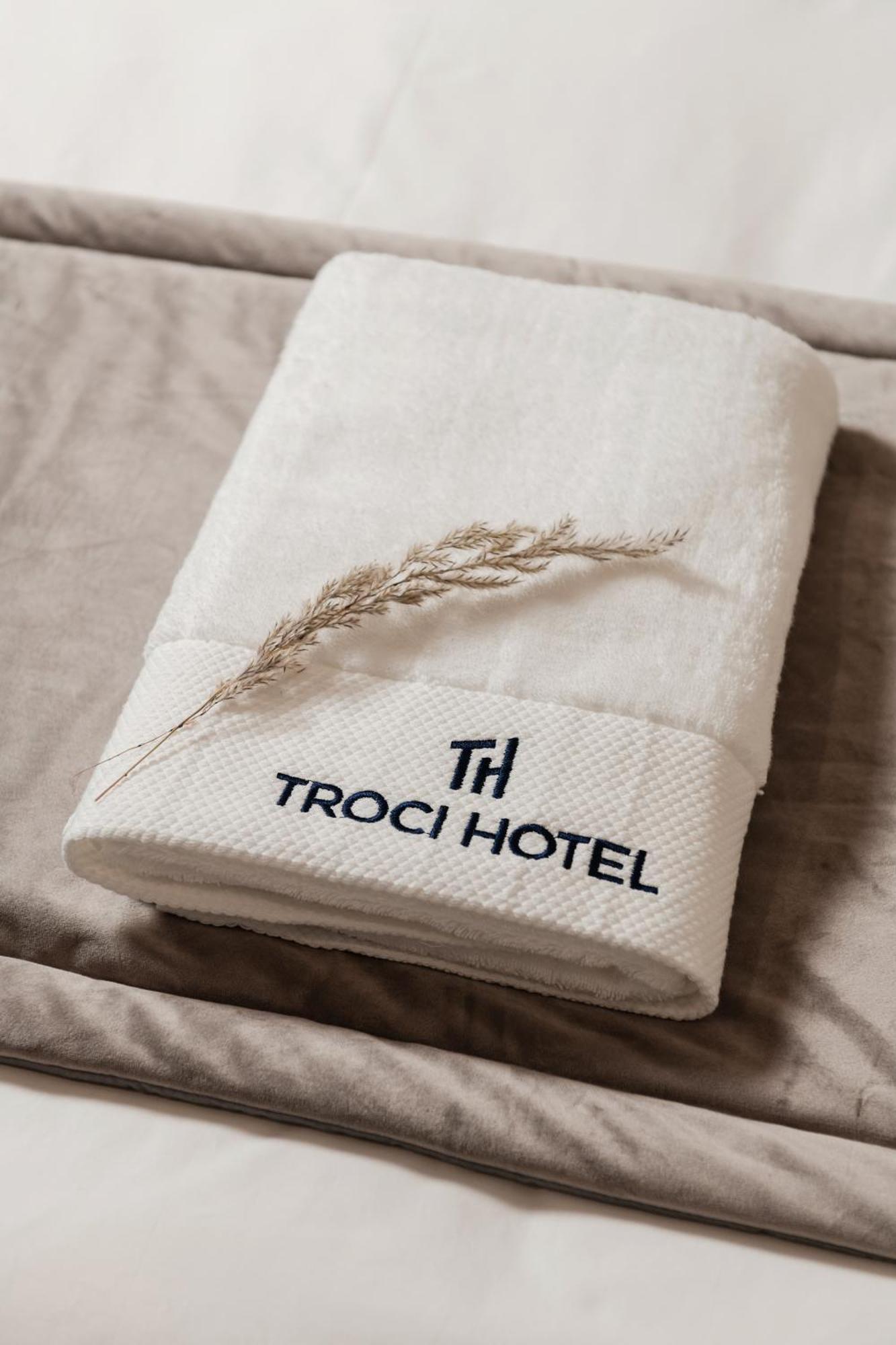 Troci Hotel Kamez Exterior foto